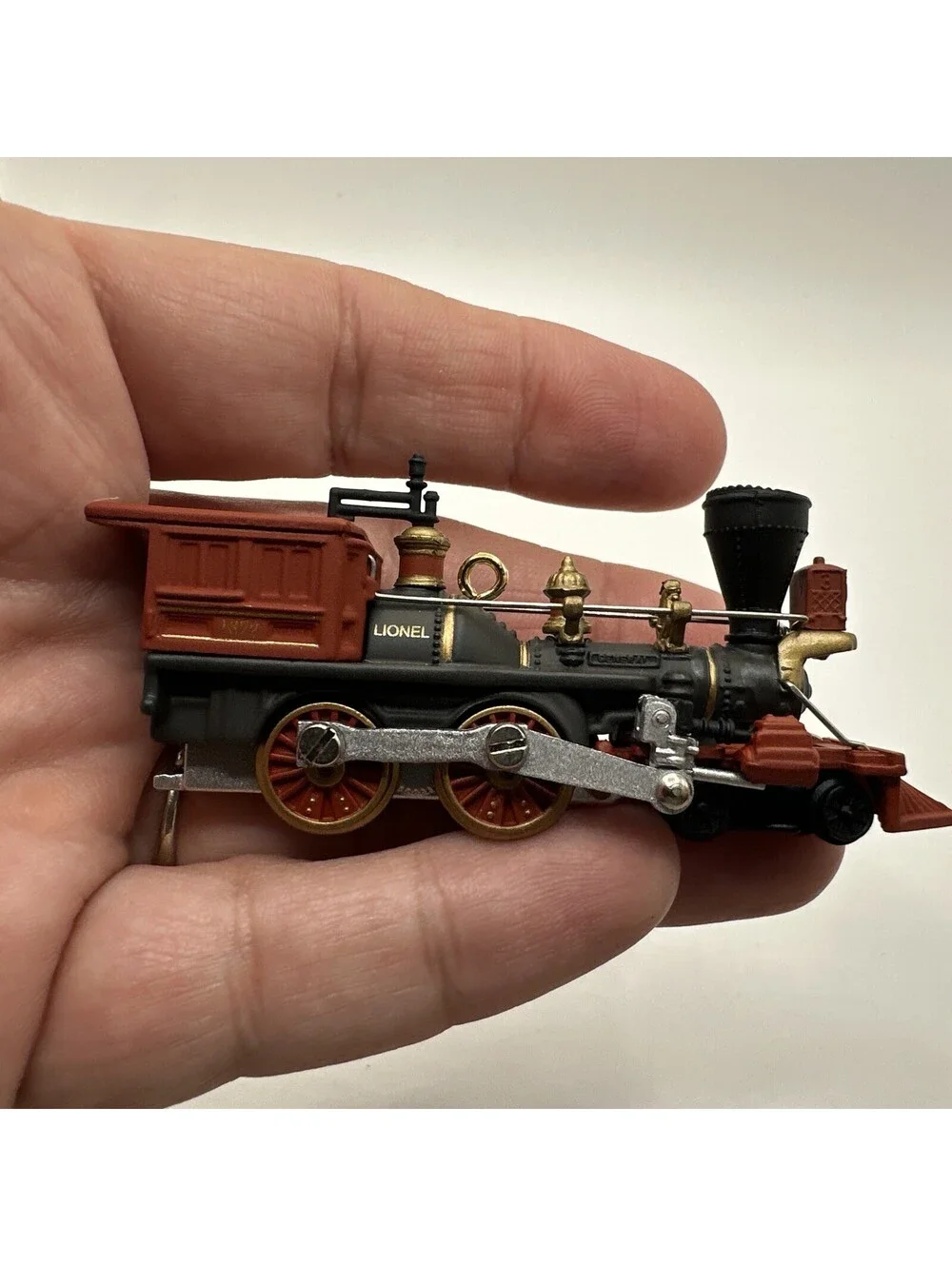 2000 Hallmark Lionel General Steam Locomotive Diecast Keepsake Ornament